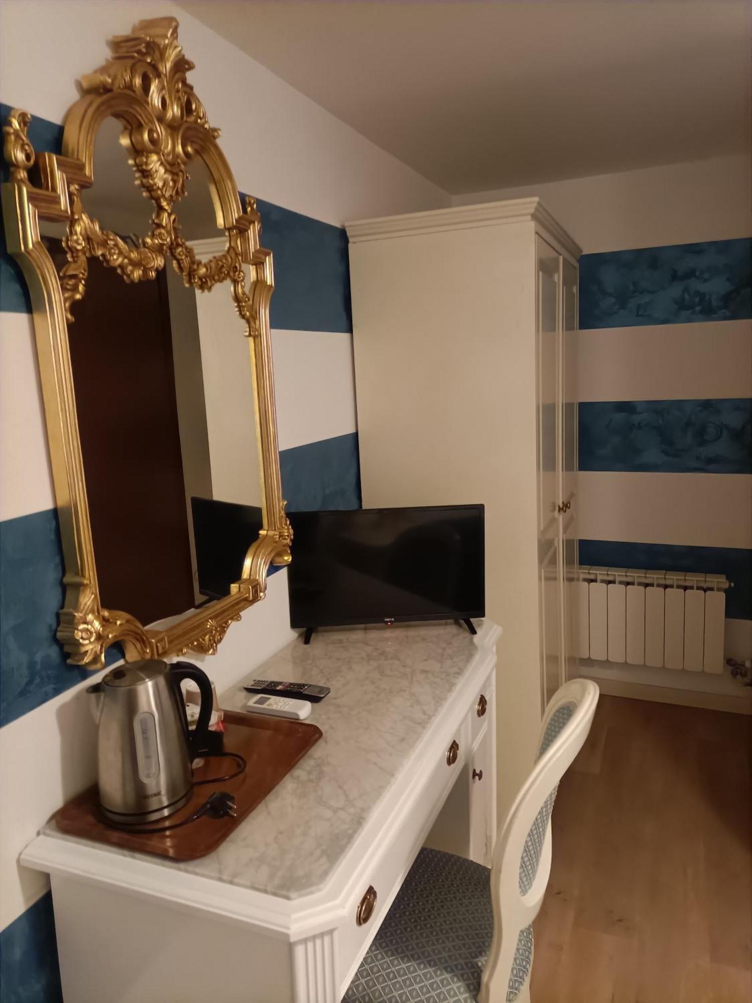 Palazzo Lion Morosini - Check In Presso Locanda Ai Santi Apostoli ヴェネツィア エクステリア 写真